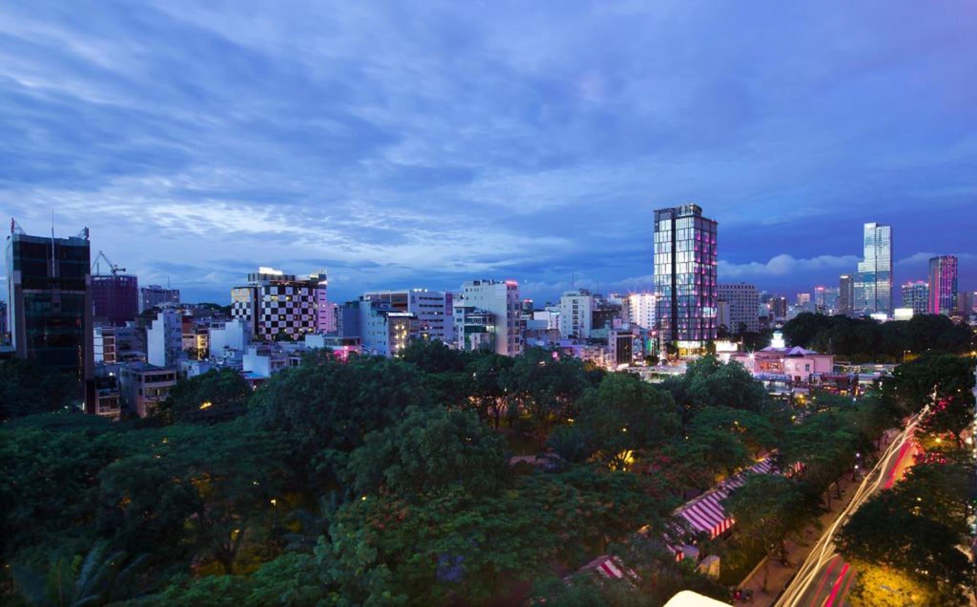 Vien Dong Hotel - Near Bui Vien Walking Street Cidade de Ho Chi Minh Exterior foto