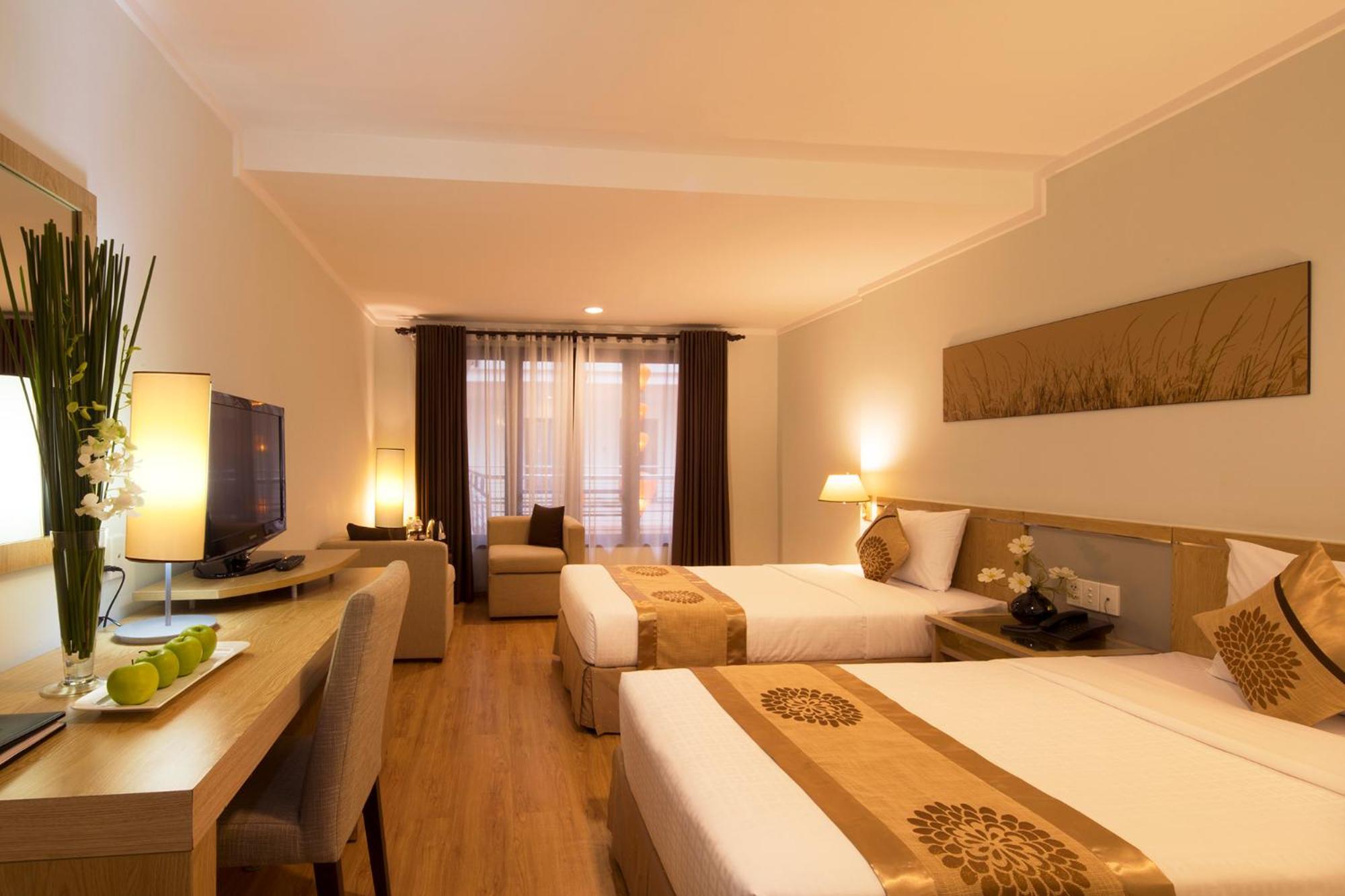 Vien Dong Hotel - Near Bui Vien Walking Street Cidade de Ho Chi Minh Exterior foto